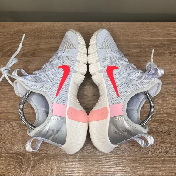 Nike Free Metcon 3 Womens 9 Football Grey Bright Crimson Training Shoes - Picture 4 of 7